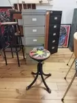 Adjustable workshop stool