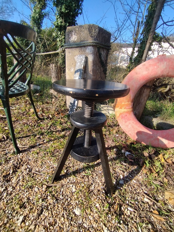 Tabouret bois vintage à vis